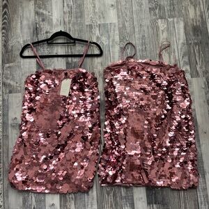 Pretty in Pink🎀 Sequin Dress, size small & medium NWT modest fit New Years 🥳